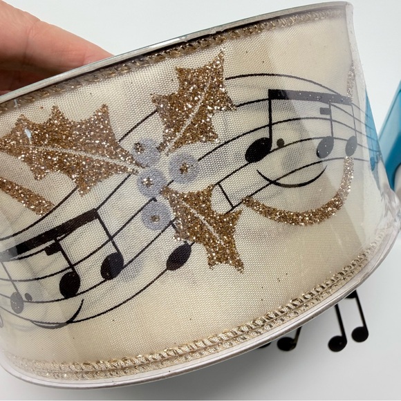 Musical Gold Glitter Wired Ribbon & Punch Set, Music Sheet Notes Premium Quality - Picture 5 of 17